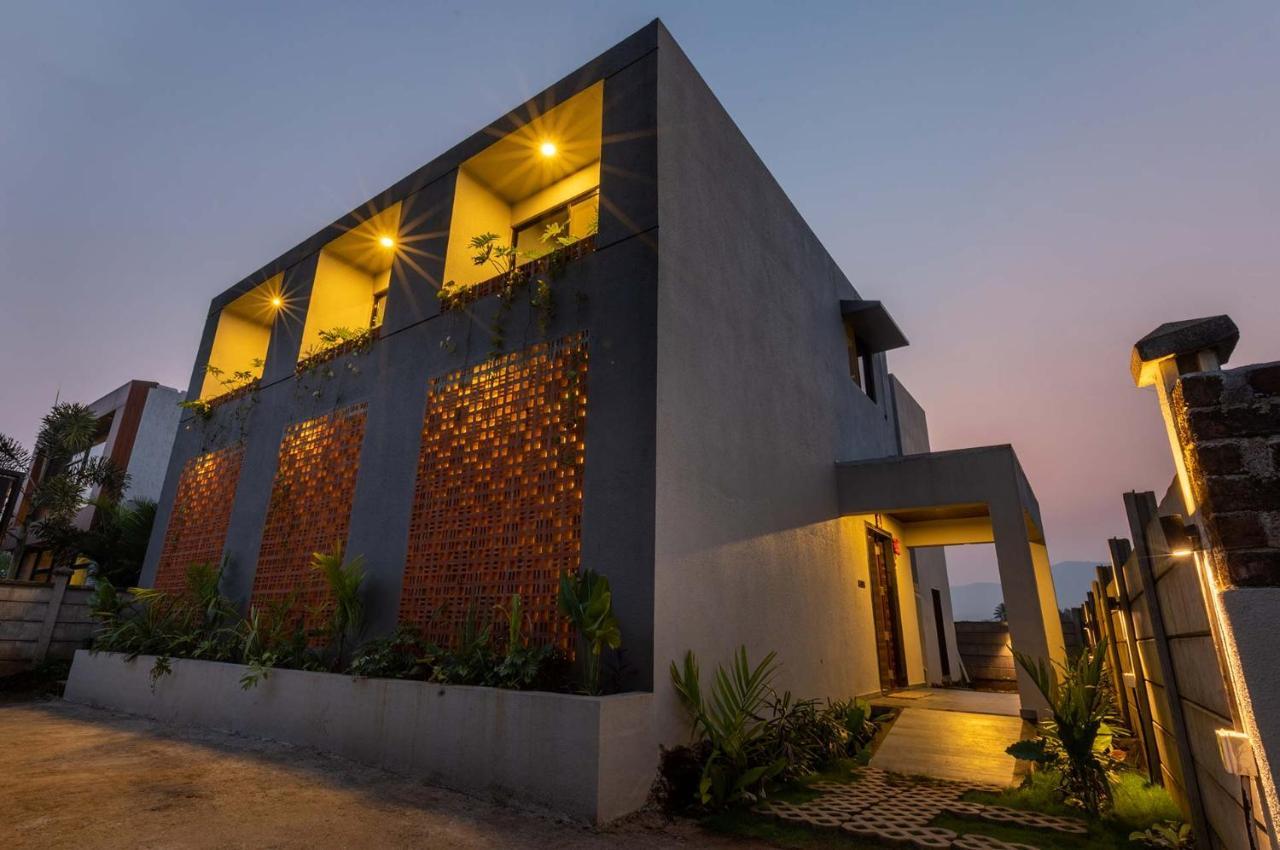 Two Villa By Stayvista With Infinity Pool, Farm & Mountain Views, Modern Interiors Karjat Εξωτερικό φωτογραφία