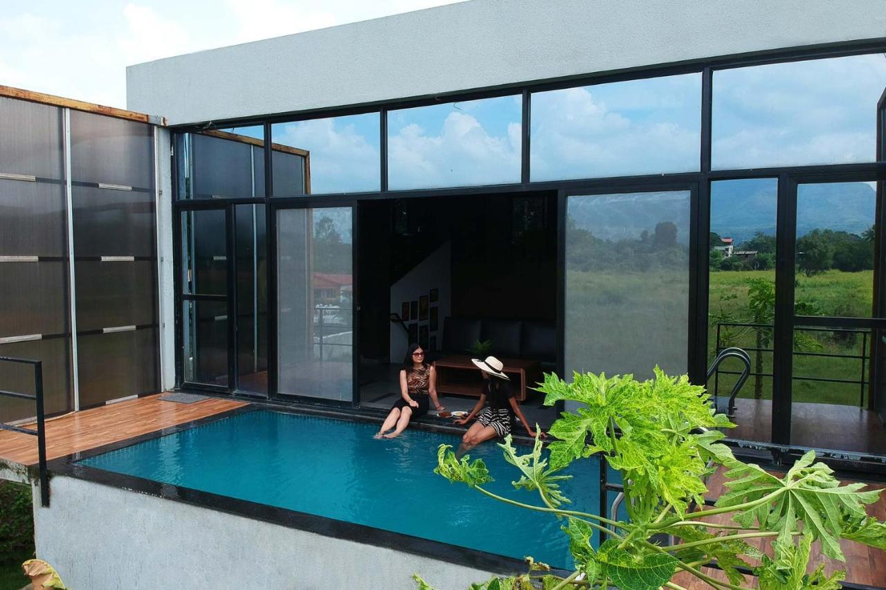 Two Villa By Stayvista With Infinity Pool, Farm & Mountain Views, Modern Interiors Karjat Εξωτερικό φωτογραφία